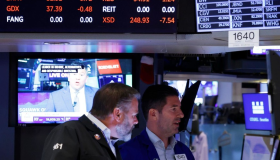Las compañías responsables de que Wall Street cerrara sus operaciones en números rojos son Tesla y Alphabet, la empresa matriz de Google.