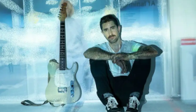 Alex Ubago vuelve a los escenarios para celebrar dos décadas de música