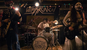 Hysteria! es furor en Max: Sinopsis, reparto y más de la serie que mezcla heavy metal y terror 