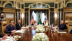 EE.UU. y Rusia acuerdan normalizar relaciones y poner fin al conflicto en Ucrania