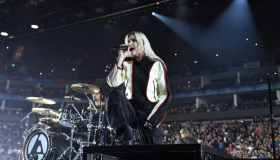 Linkin Park anuncia el lanzamiento de su nuevo single, “Up From The Bottom”