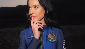 Katy Perry ha aprovechado su viaje al espacio para promocionar su gira 