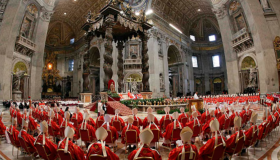 Cómo funciona el cónclave para elegir al Papa