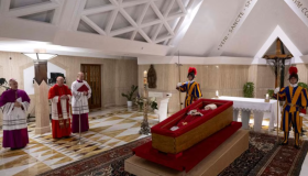 El funeral del papa Francisco será el sábado 26 de abril en la plaza de San Pedro 