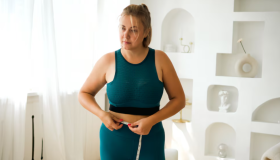 Cómo la menopausia afecta el metabolismo y favorece la grasa abdominal 