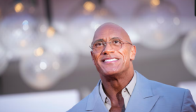 Dwayne Johnson rompe en llanto tras recibir una ovación de 15 minutos en Venecia 