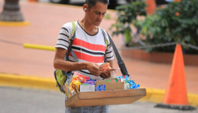 CONADEH exige dignidad y protección para vendedores ambulantes