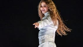 Shakira cumple 49 años bailando desde Barranquilla al mundo 