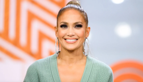 Jennifer Lopez explora nuevos sonidos electrónicos en su próximo proyecto musical 