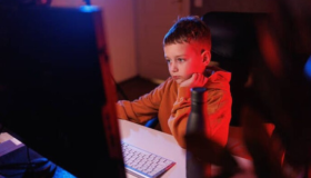Cómo identificar si un menor sufre ciberacoso mientras juega videojuegos 