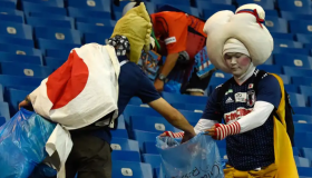 El ejemplar gesto de los aficionados japoneses después de apoyar a su selección 