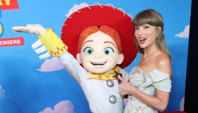 Taylor Swift conquista el Billboard Hot 100 con “I Knew It, I Knew You” 