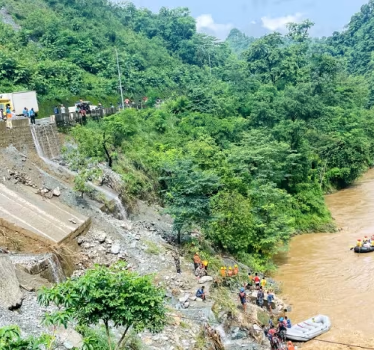 El accidente ocurrió en el distrito central de Chitwan.