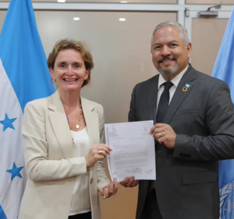 "En Honduras lamentablemente el crimen por 12 años se entronizó con JOH", recordó el canciller, razón por la que hay que "tomar medidas fuertes", enfatizó.