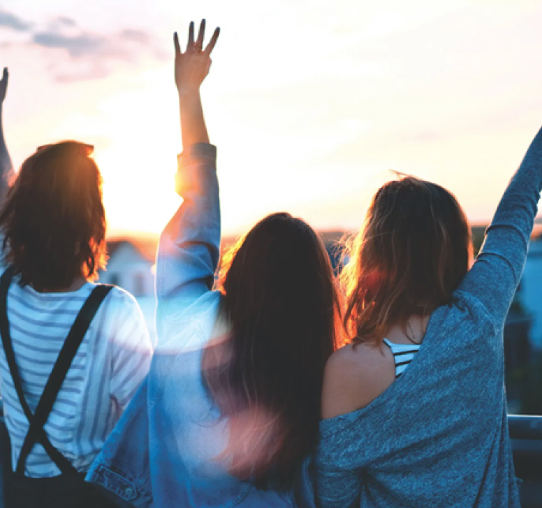  Día Internacional de la Juventud, el lema de este año es " De los clics al progreso: caminos digitales de los jóvenes para el desarrollo sostenible"