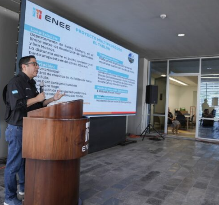 La Empresa Nacional de Energía Eléctrica devolverá dinero a las personas que han sido afectadas por cobros excesivos