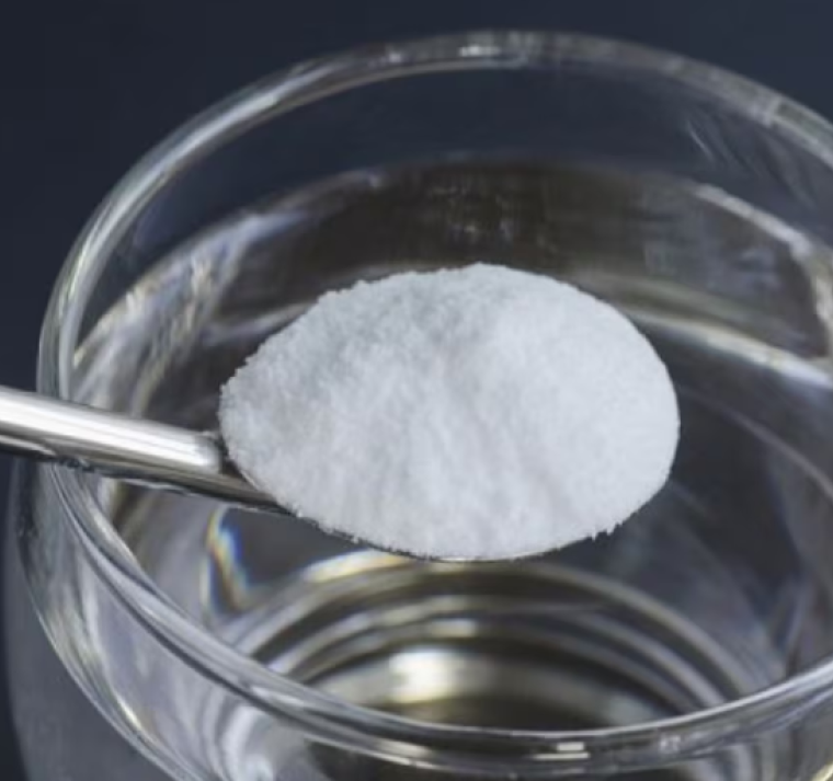 Beneficios y riesgos de la nueva tendencia de en salud: Agua con bicarbonato de sodio