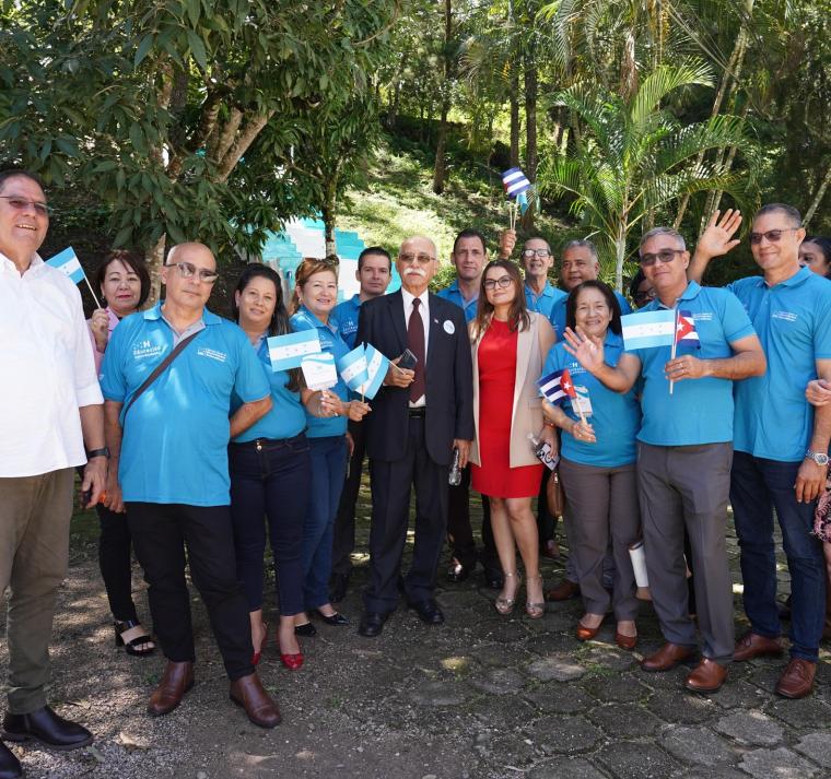 Honduras registra casi 300 mil personas alfabetizadas 