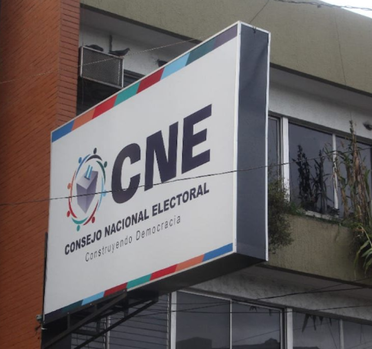 CNE retira personería jurídica a cinco partidos políticos 