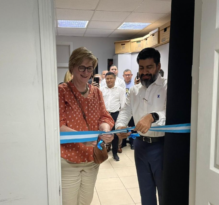 EEUU reafirma su cooperación con Honduras y dona nuevo laboratorio forense en La Ceiba 