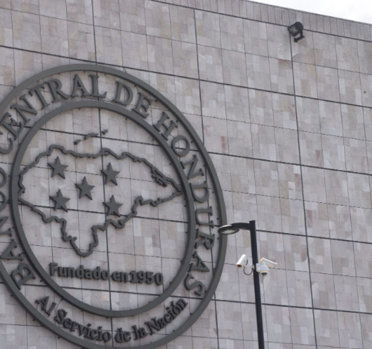 Honduras captó 7.194,3 millones de dólares en remesas al tercer trimestre del año 
