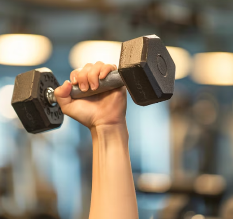 Las pesas del gimnasio tienen 362 veces más bacterias que un asiento de inodoro