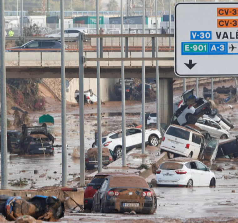 Las tormentas no cesan y España contiene el aliento al seguir la búsqueda de desaparecidos 