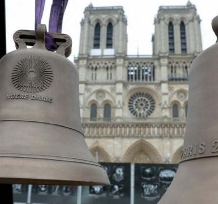 Las campanas de Notre Dame suenan en París por primera vez desde el incendio de 2019 