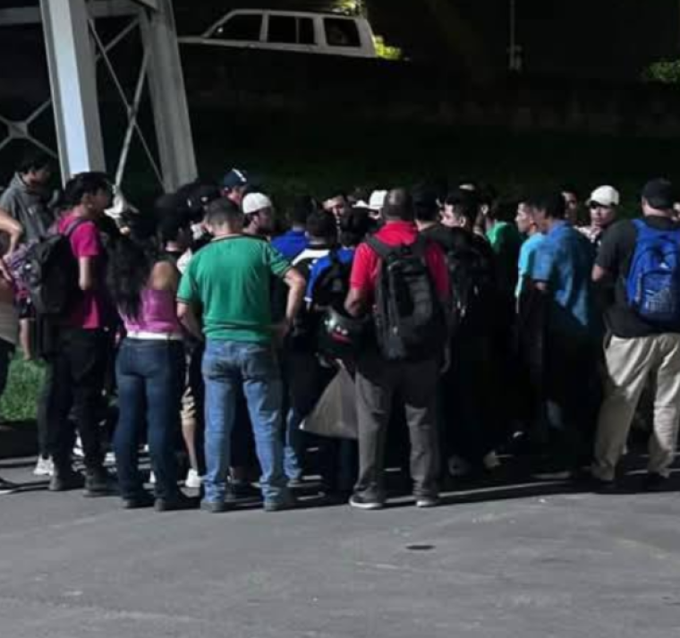 La primera caravana migrante de 2025 parte de SPS rumbo a EE.UU.
