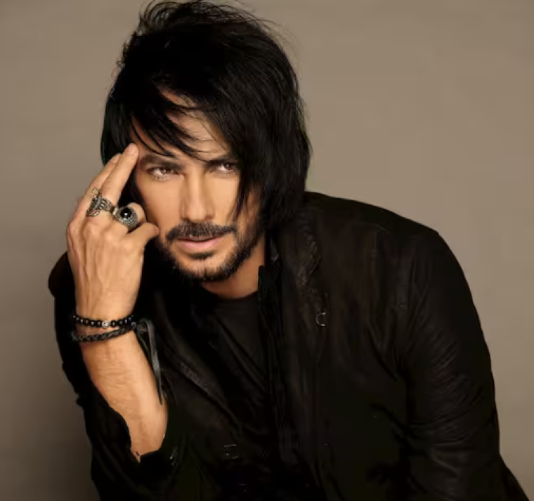 Beto Cuevas y el sello BlackElbow se unen a ONErpm para lanzar un nuevo álbum 