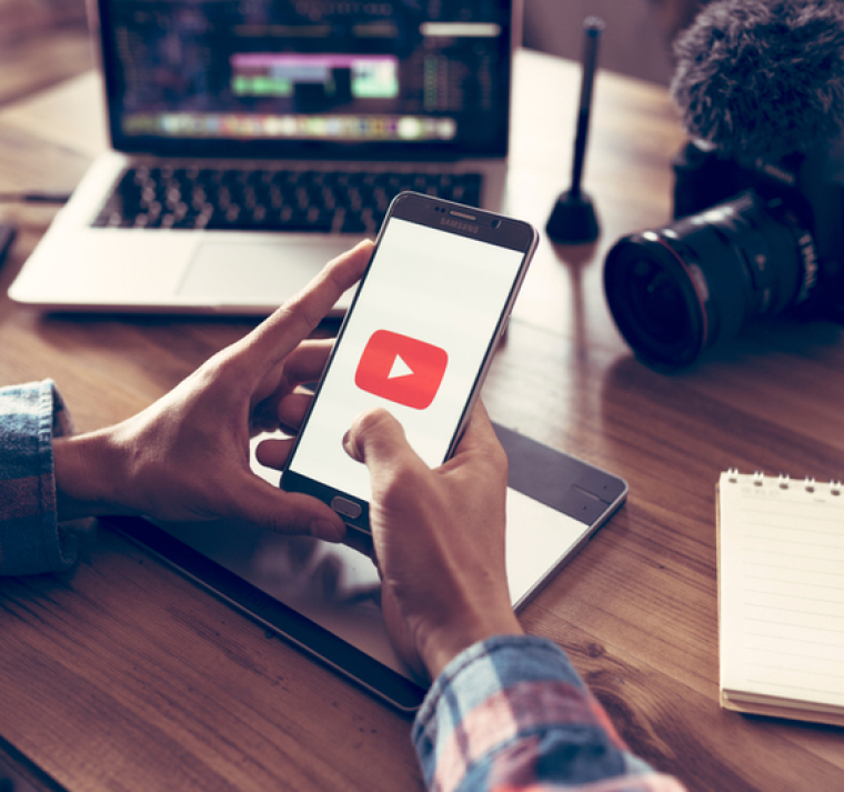 Conoce los 5 canales de YouTube que te enseñarán inglés rápido y fácil desde casa 