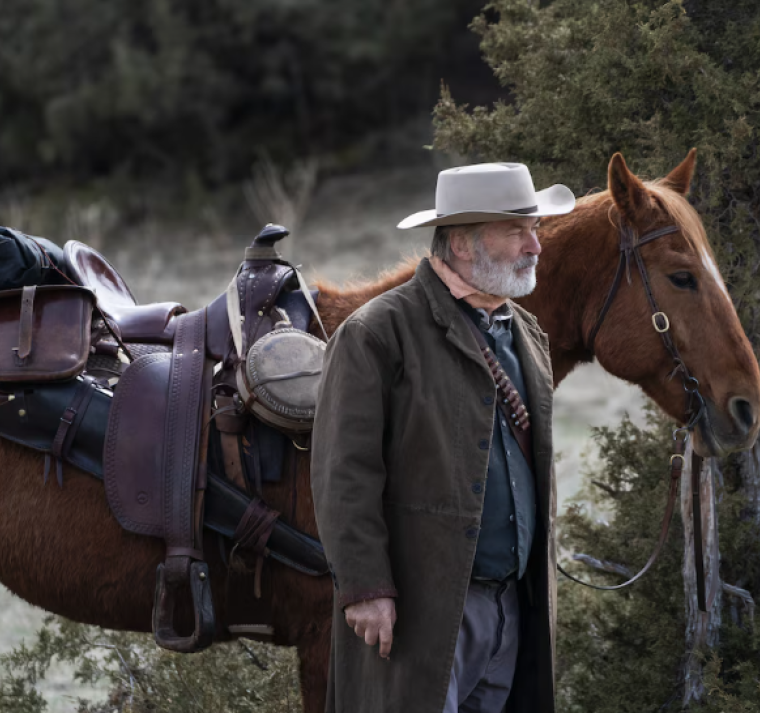 Finalmente terminaron “Rust”, la película del disparo fatal de Alec Baldwin, pero tendrá un estreno restringido 