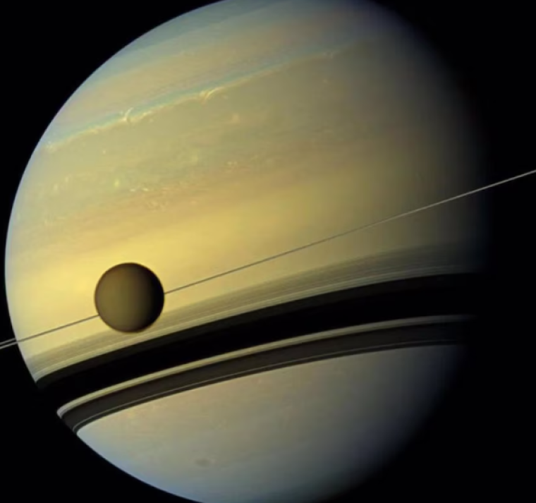 Los anillos de Saturno “desaparecerán” este domingo: un raro fenómeno que podrá verse desde la Tierra