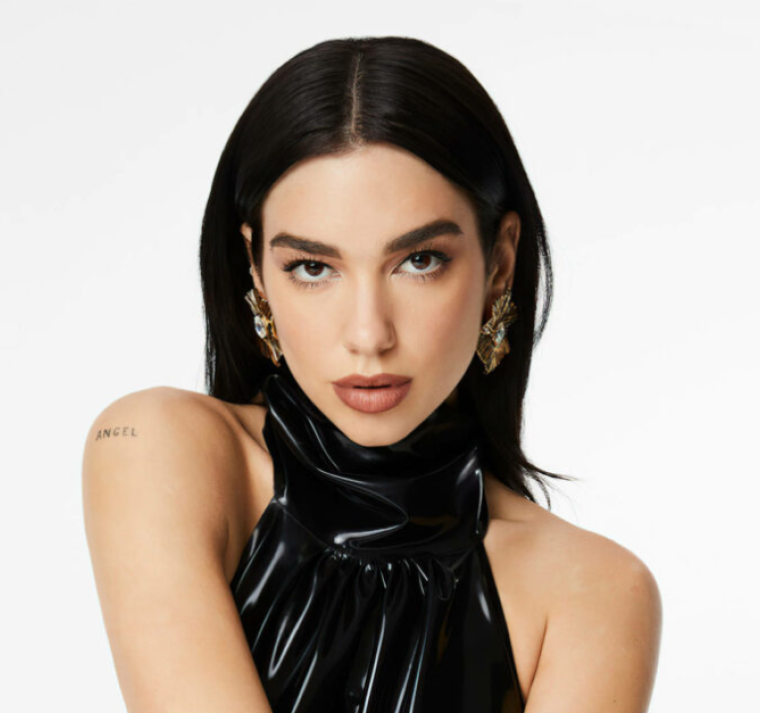 Dua Lipa sorprende con emotivo cover de INXS en su show en Sídney 