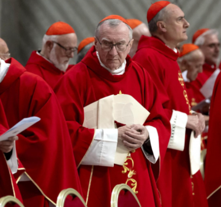 Inicia la misa "Pro eligendo pontífice" previa al comienzo del cónclave 