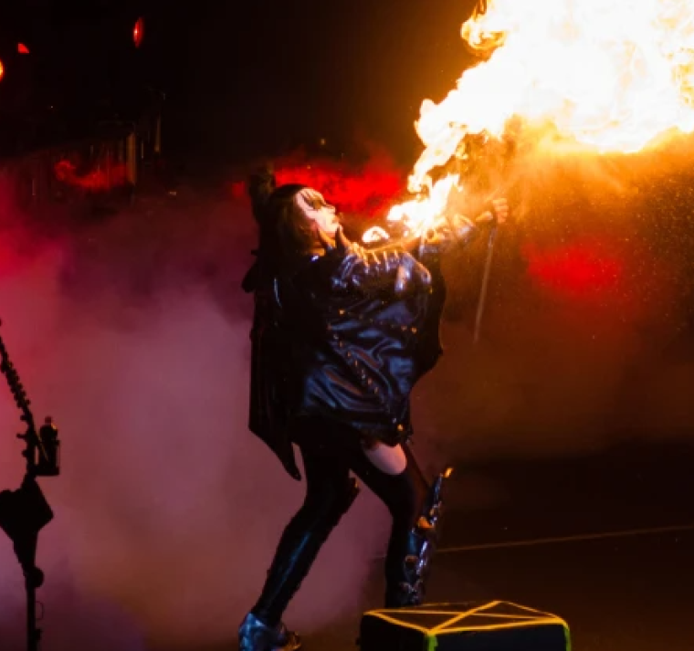Gene Simmons no sabe si Kiss al completo tocará en Las Vegas: “No es un concierto” 