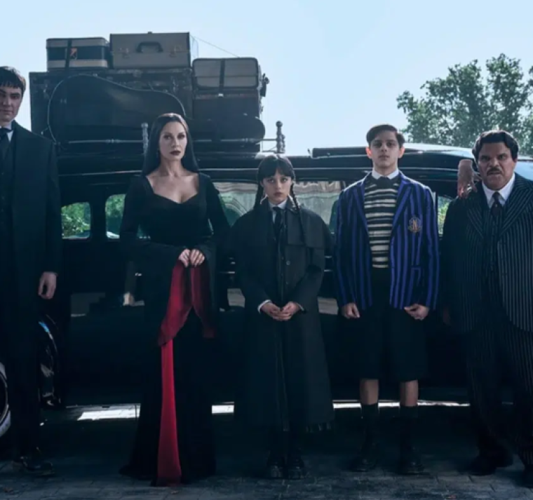 Todas las canciones que suenan en la segunda temporada de Merlina 