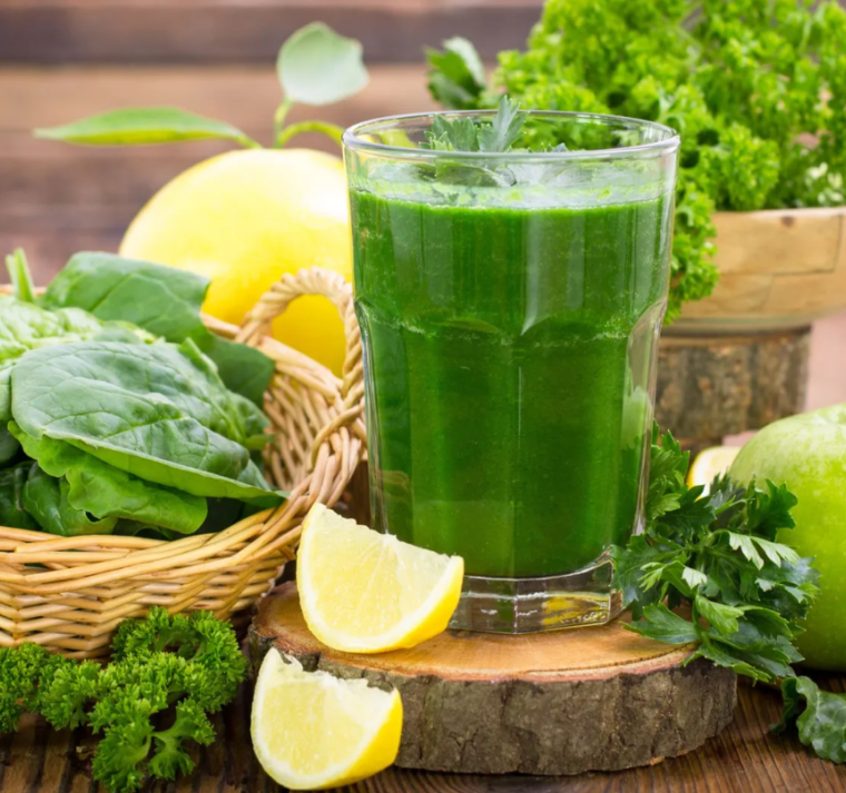 Por qué el jugo verde es un aliado de tu salud diaria 