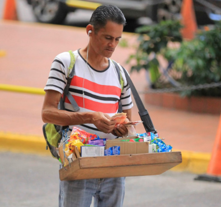 CONADEH exige dignidad y protección para vendedores ambulantes