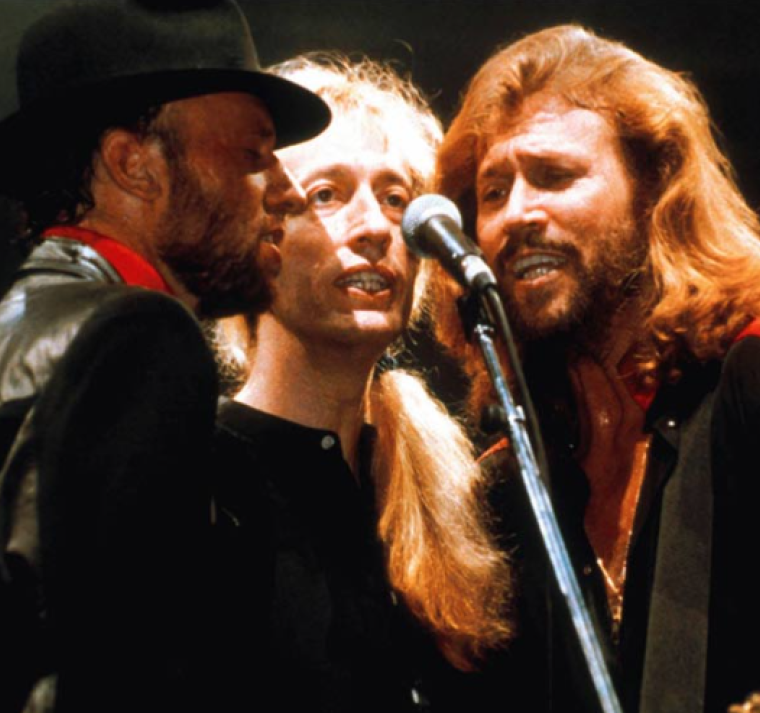 Los Bee Gees celebran su era disco con una colección limitada 