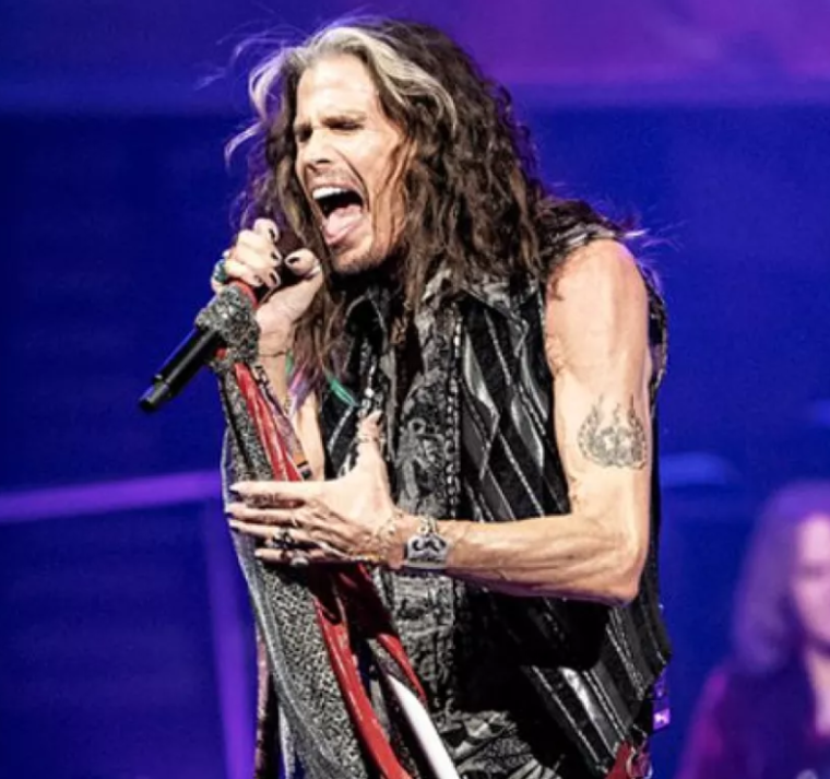 El rugido de Steven Tyler no se detiene a sus 78 años 