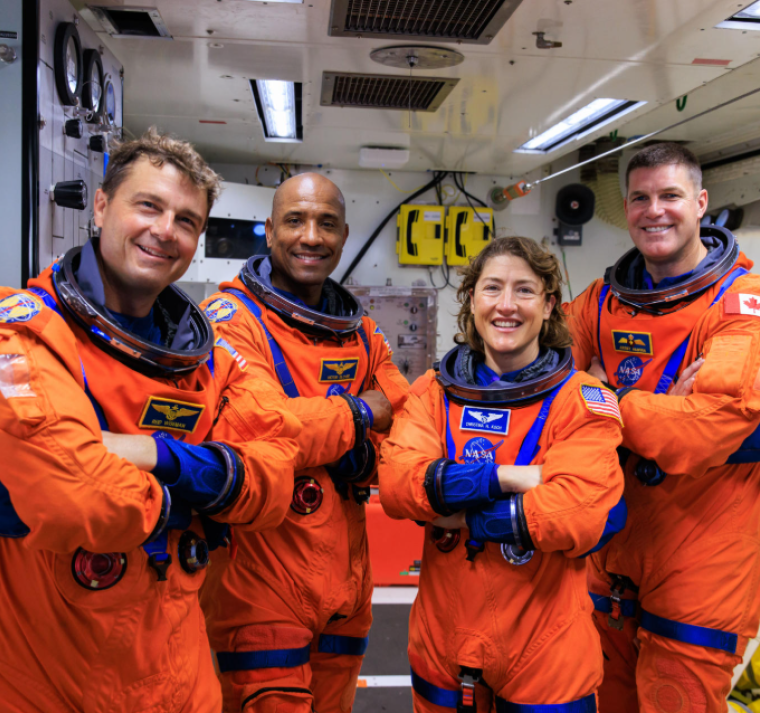 Artemis II deja la órbita terrestre y apunta a la Luna