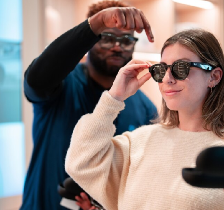 Meta lleva la mensajería al siguiente nivel con gafas que escriben en el aire 