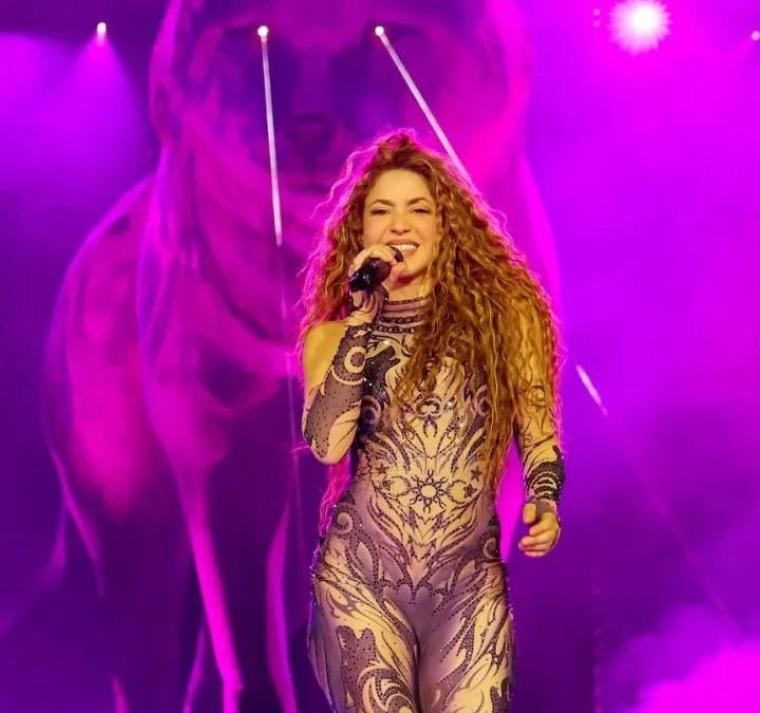 Shakira, primera latina en hacer historia en Copacabana 
