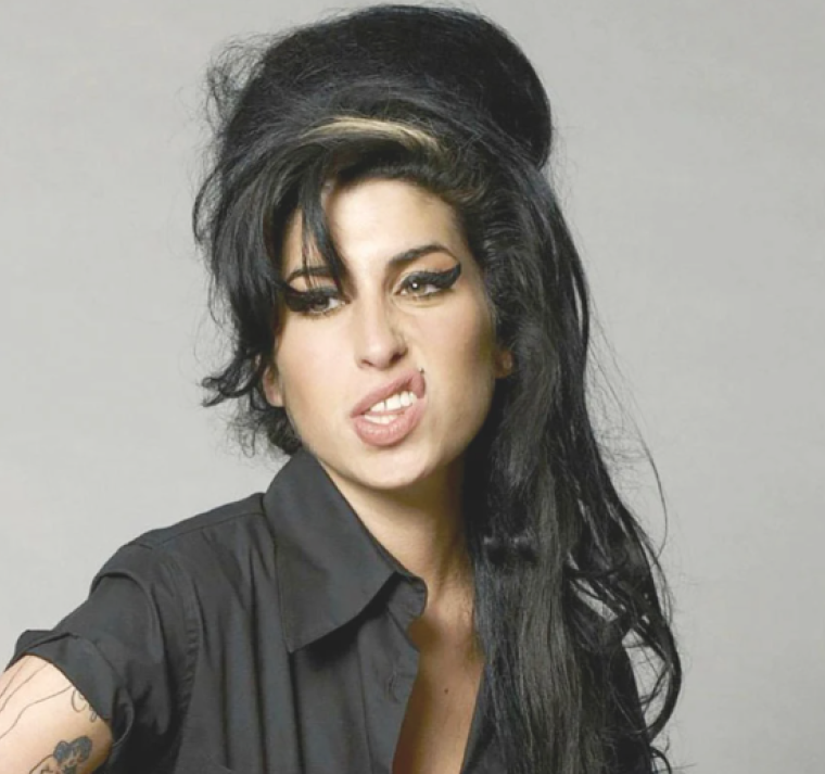 El álbum que consagró a Amy Winehouse celebra dos décadas 