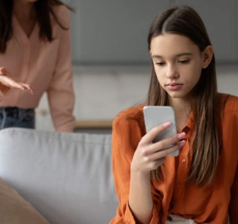El mundo debate cómo proteger a los menores en las redes sociales 